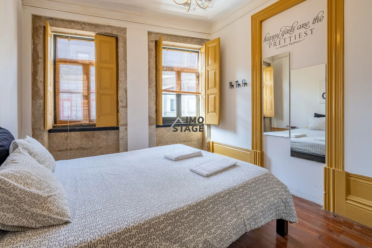 Prédio no centro histórico do Porto — fotografia 6