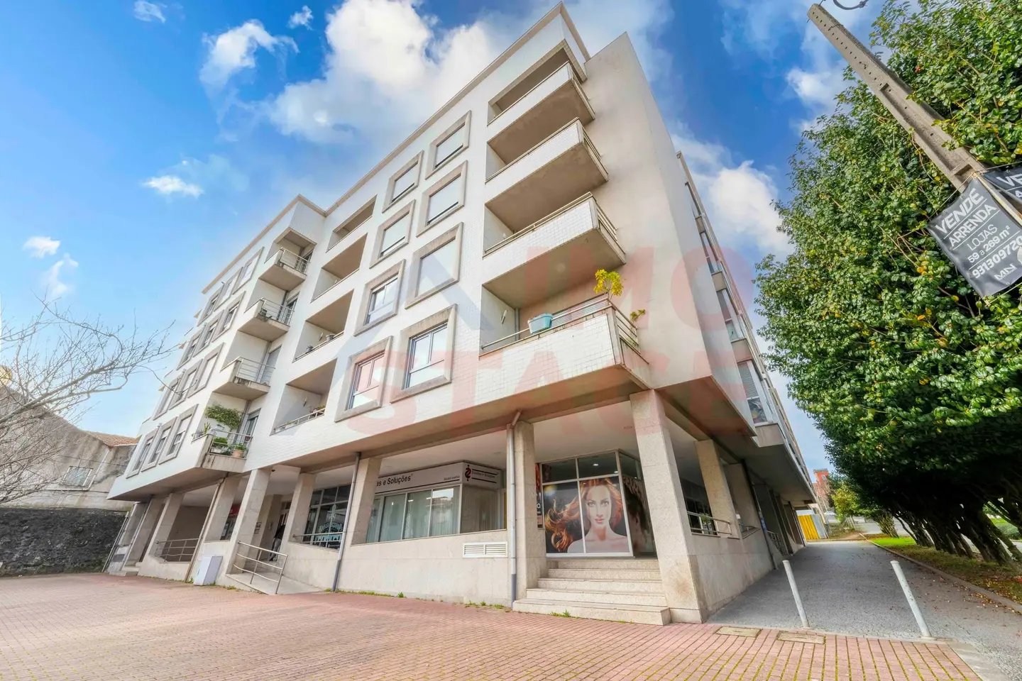 OPORTUNIDADE - T3 com Terraço em Águas Santas — fotografia 3