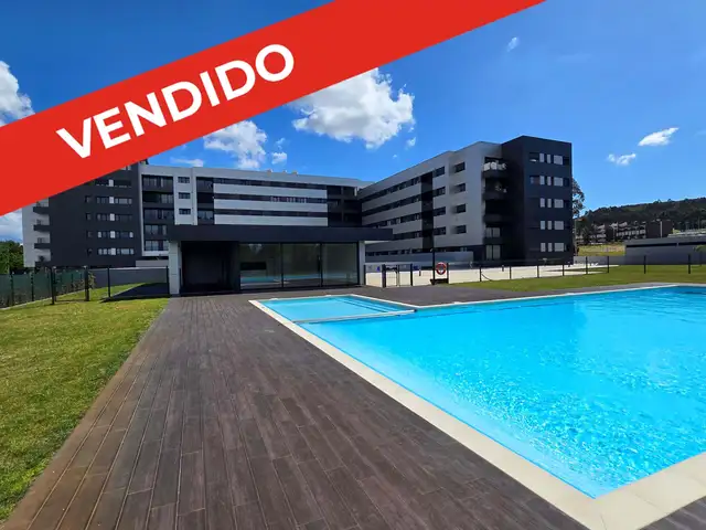 Esplêndido T2 em Condomínio c\Piscina