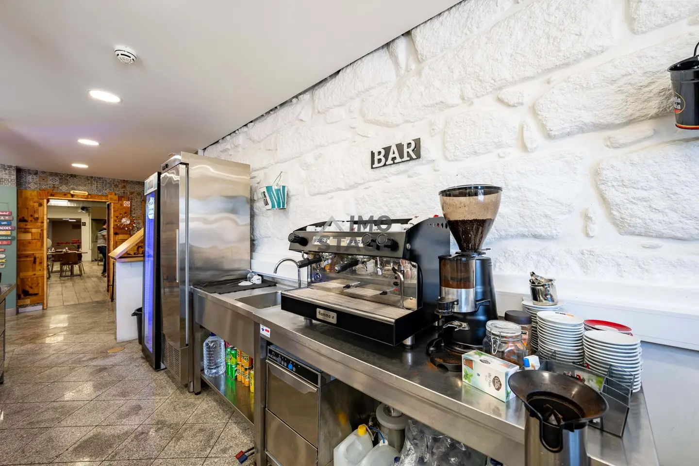 Oportunidade Única – Restaurante Totalmente Equipado e Pronto a Funcionar! — fotografia 9
