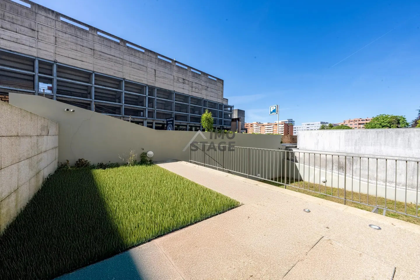 Moradia T3 de Luxo | 4 Pisos | Elevador | Jardim Privativo 195m² | Boavista – Porto — fotografia 4