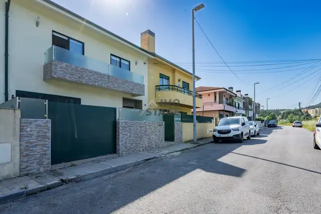 Moradia T4 | Espaço Exterior Privativo | Campo – Valongo